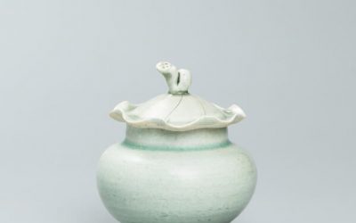 A fine and rare Qingbai globular shape covered jar